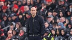 Slot&rsquo;s Isak gamble backfires as Liverpool trophy hopes end